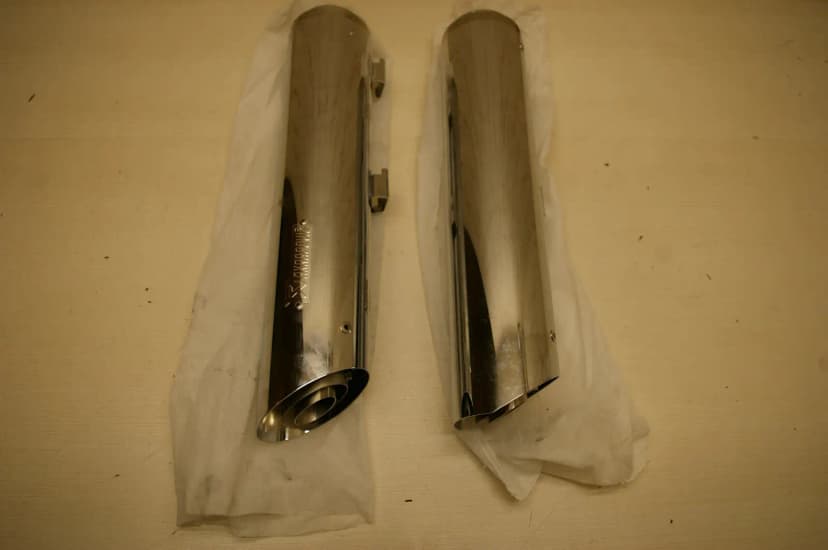 Harley-Davidson Sportster 2014 Akrapovic Street Legal Exhausts / Silencer 